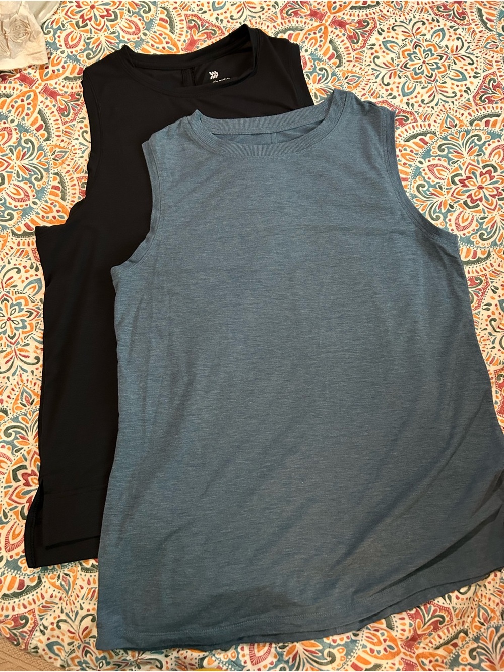 Women’s Sleeveless workout Tank Tops - Blue and Black